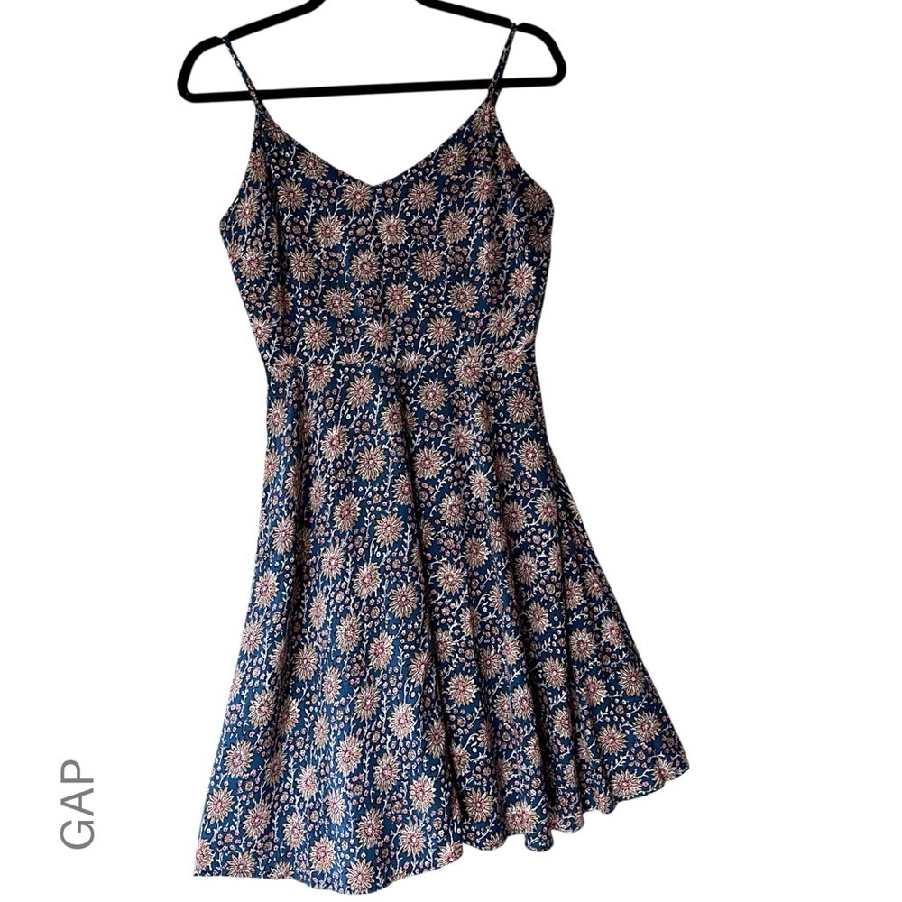 GAP | NWOT FLORAL PRINT FIT & FLARE CAMI DRESS NAVY BLUE | SMALL